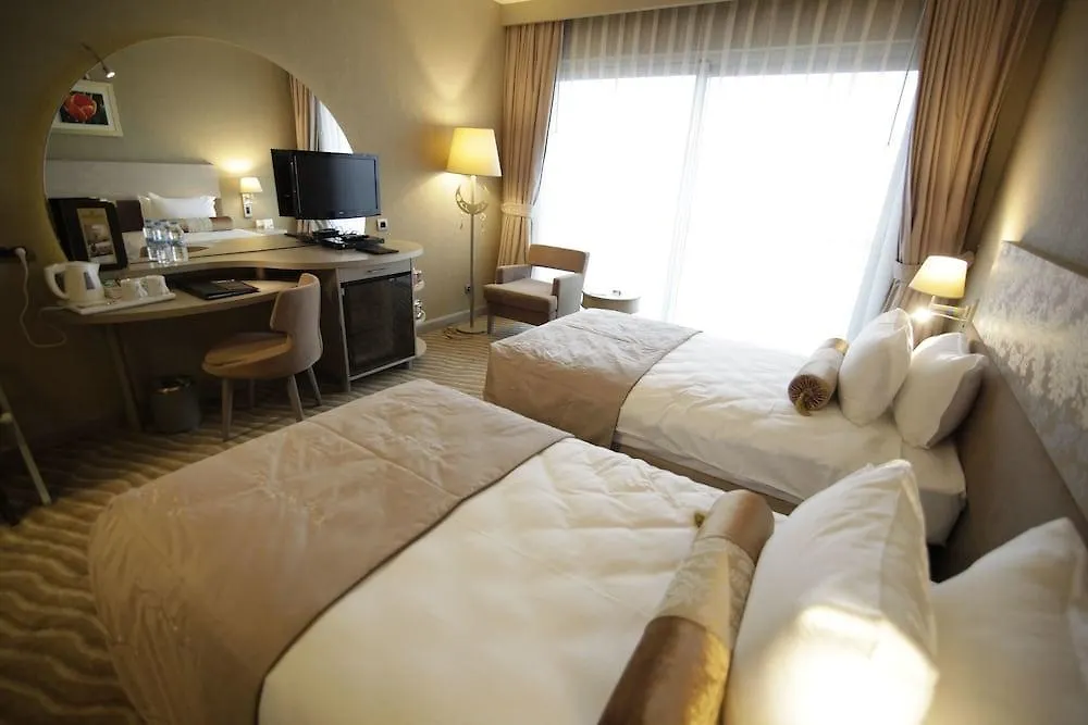 Doubletree By Hilton Istanbul Atasehir Hotel & Conference Centre 5*,