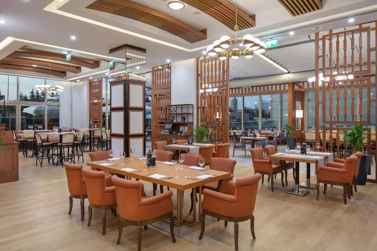 Doubletree By Hilton Istanbul Atasehir Hotel & Conference Centre