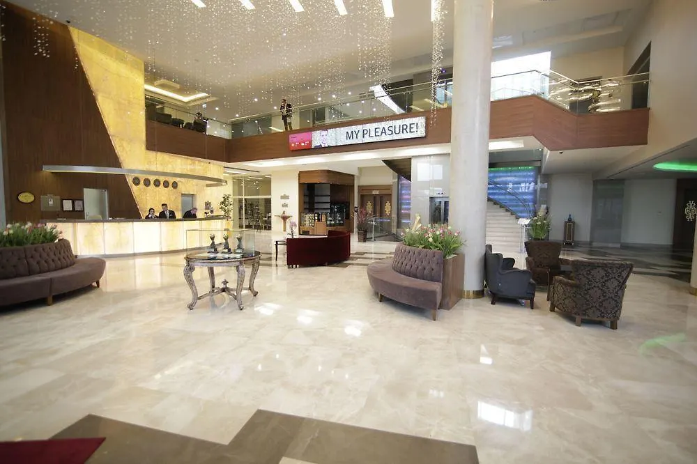 Doubletree By Hilton Istanbul Atasehir Hotel & Conference Centre 5*,